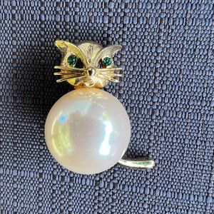 Vintage Marvello Cat Pin